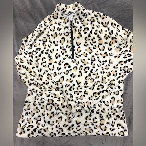 Leopard print fleece pullover, size Medium, super soft, like new condition